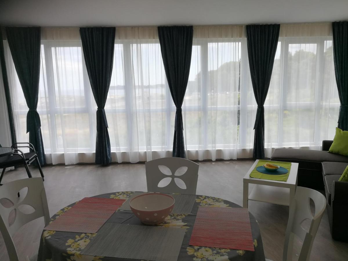 Donchevi Apartments Primorsko Luaran gambar