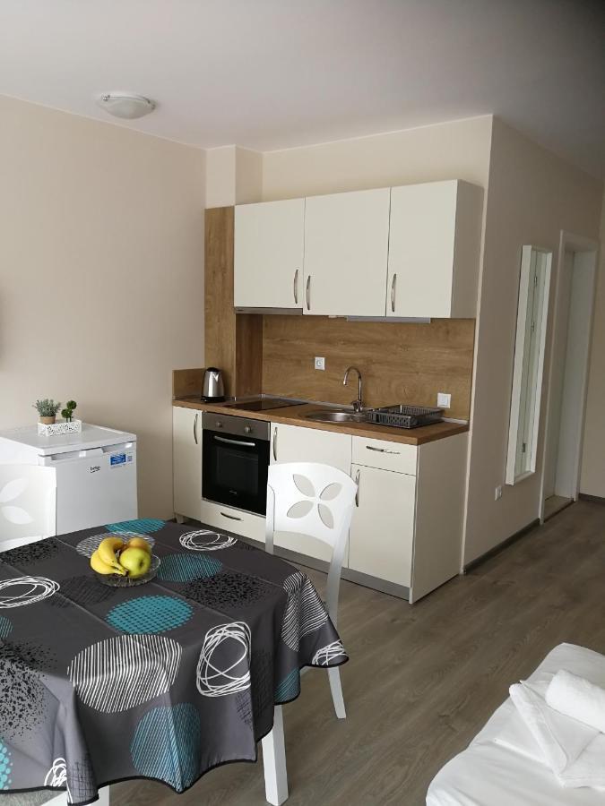 Donchevi Apartments Primorsko Luaran gambar
