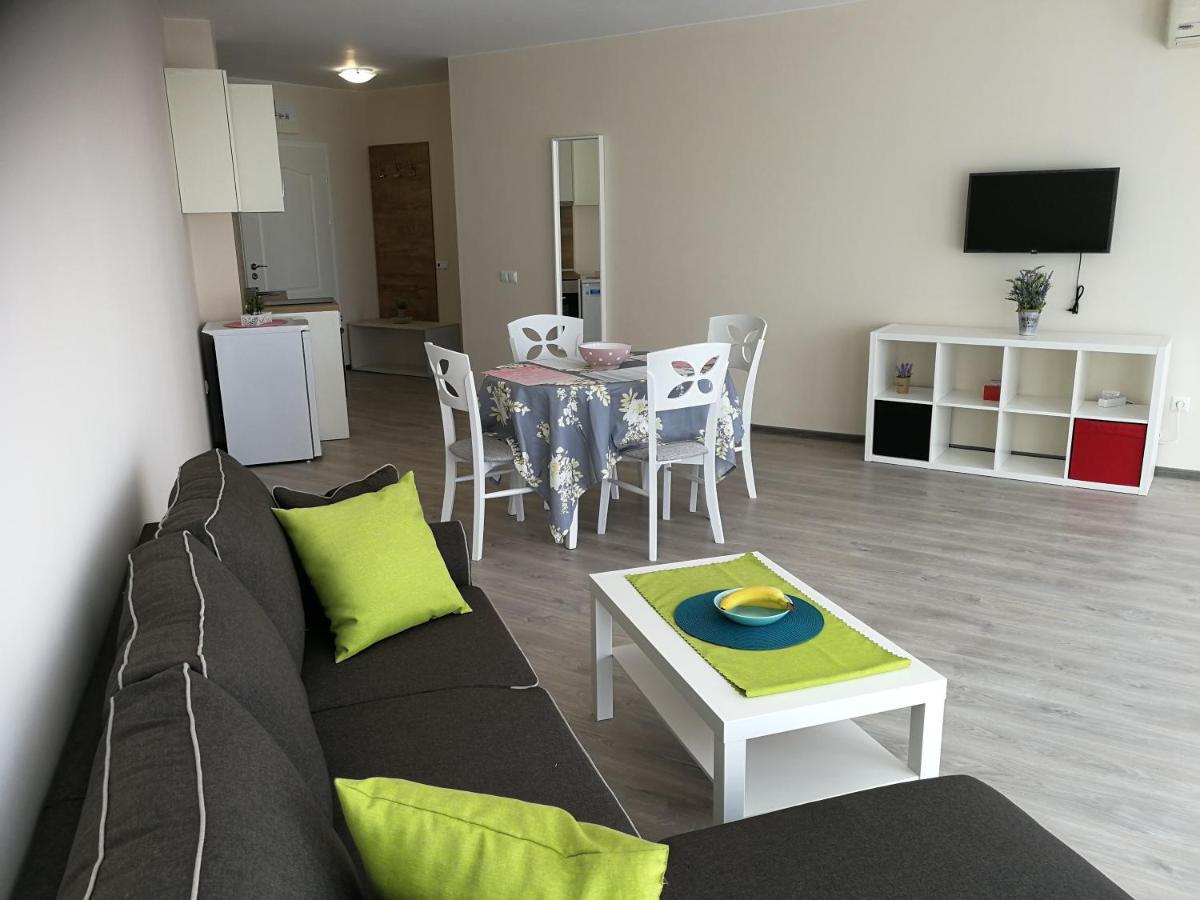 Donchevi Apartments Primorsko Luaran gambar