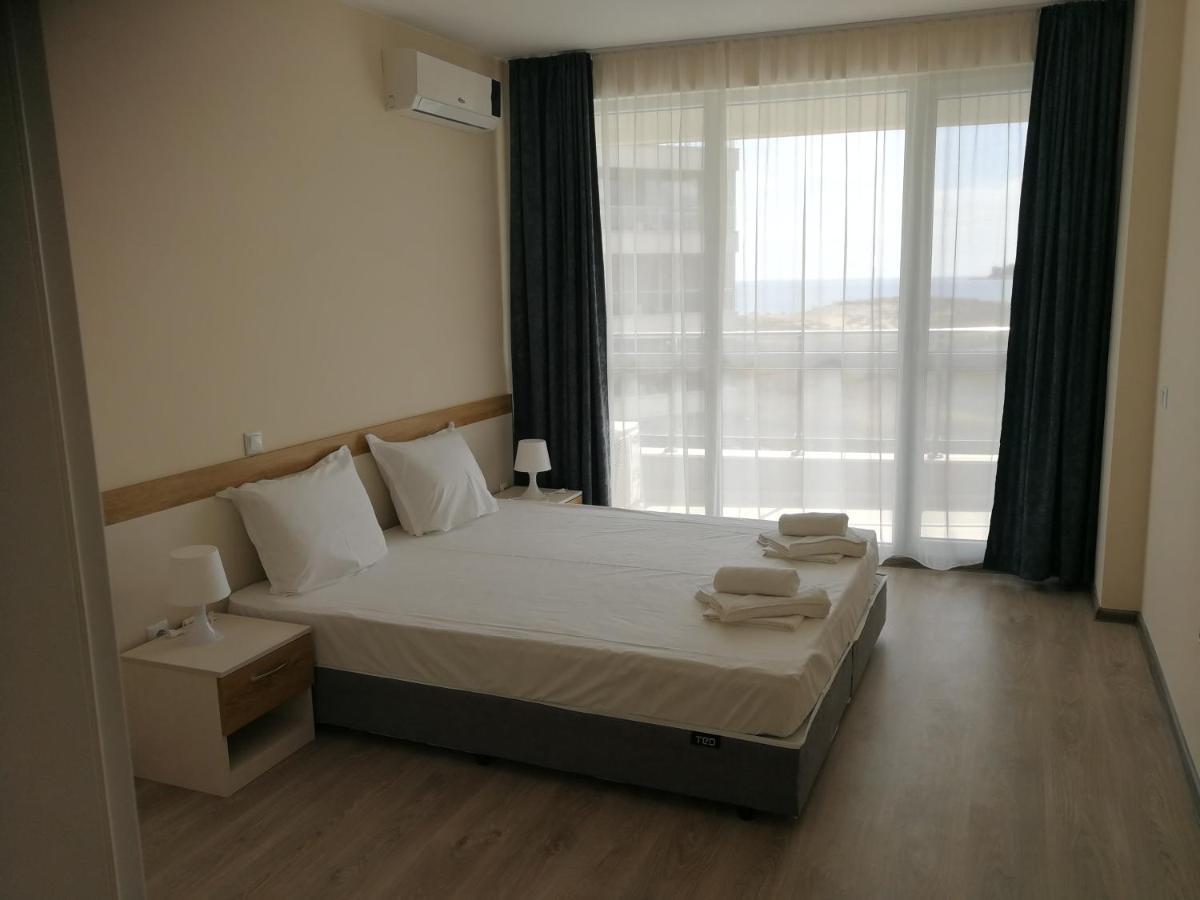 Donchevi Apartments Primorsko Luaran gambar