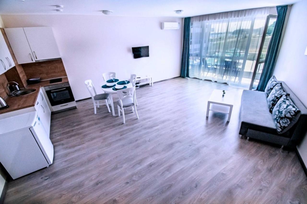 Donchevi Apartments Primorsko Luaran gambar