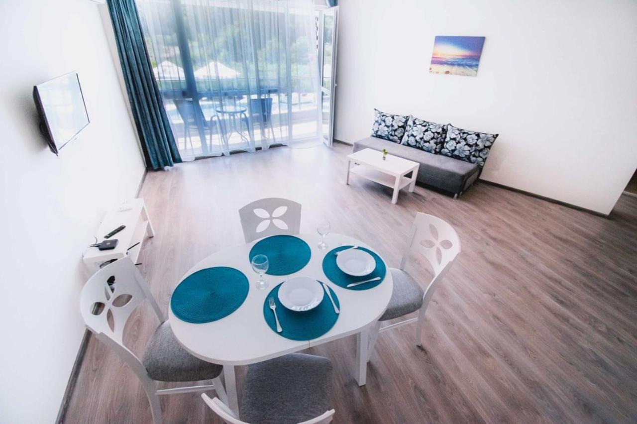 Donchevi Apartments Primorsko Luaran gambar